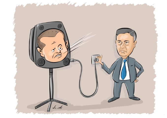 אבי גבאי וכבל Copy (Small).jpg