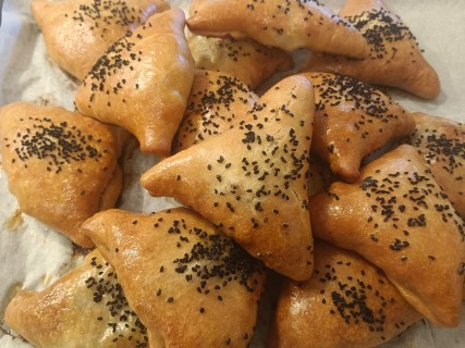 אוזן (1) (Mobile).jpeg