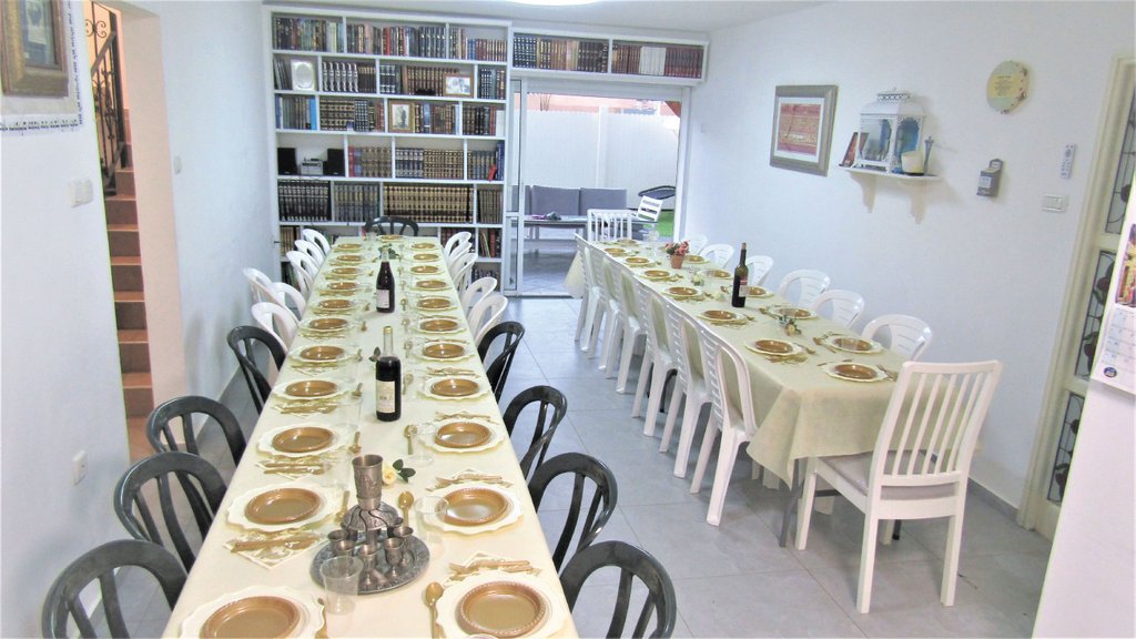 אזור אכילה ערוך.jpg