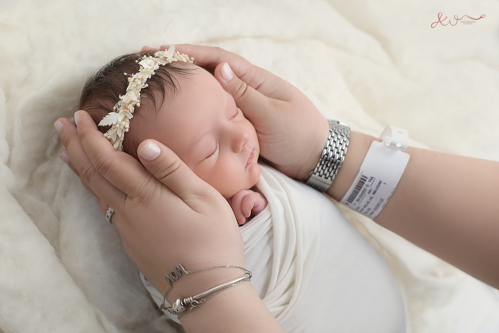 אילה וויג צלמת ניו בורן בבית הלקוח 0548524765 (13).jpg