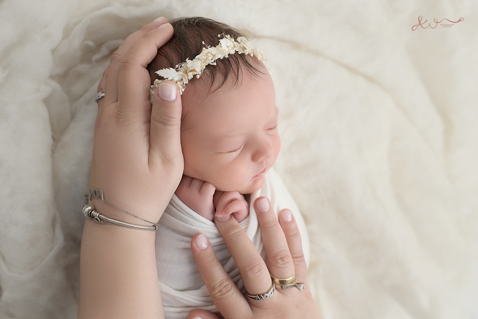 אילה וויג צלמת ניו בורן בבית הלקוח 0548524765 (14).jpg