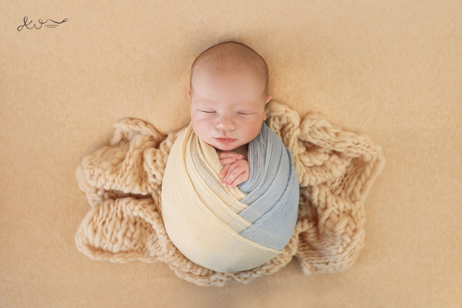 אילה וויג צלמת ניו בורן בבית הלקוח 0548524765 (6).JPG