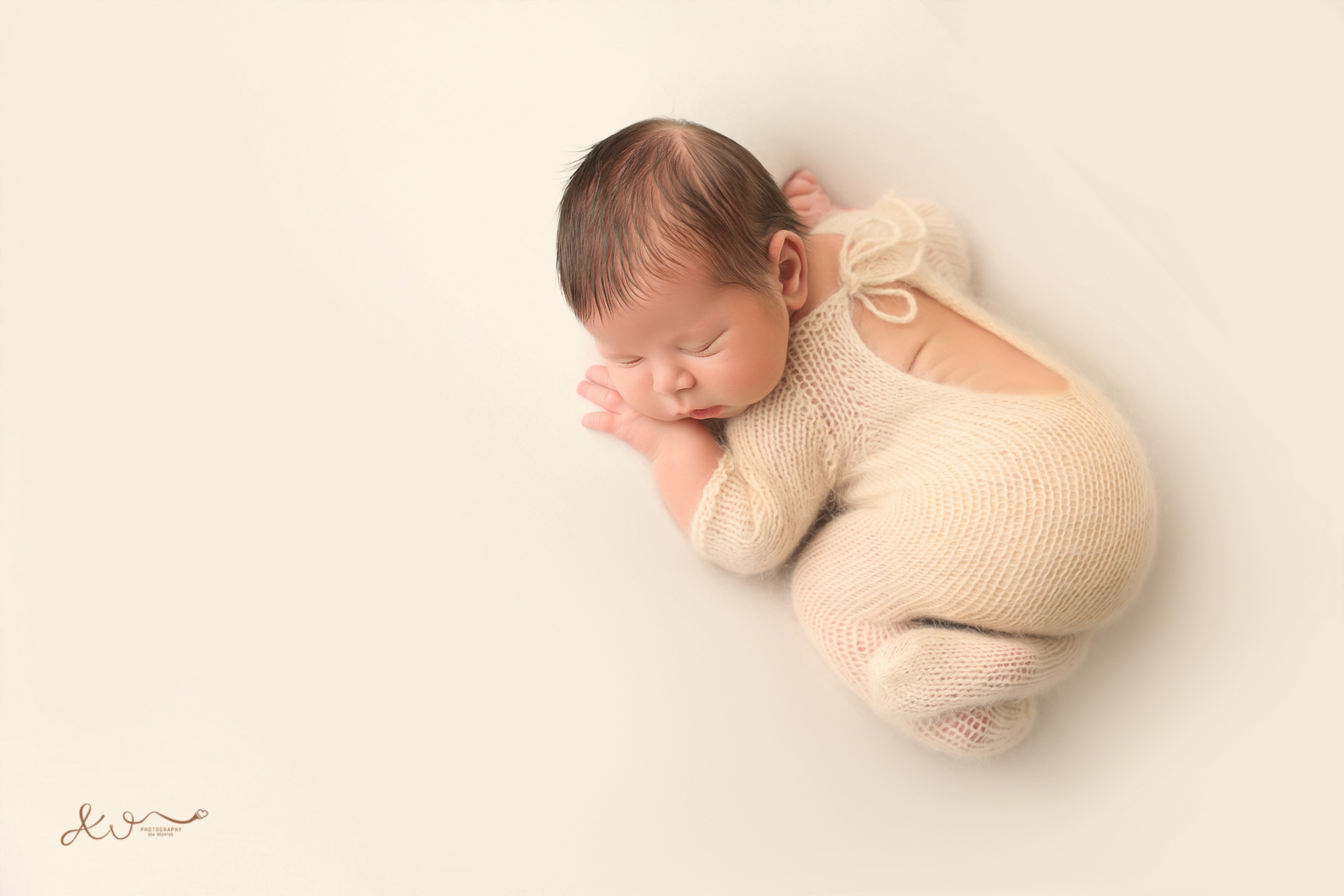 אילה וויג צלמת ניו בורן בבית הלקוח 0548524765   JPG (10).JPG