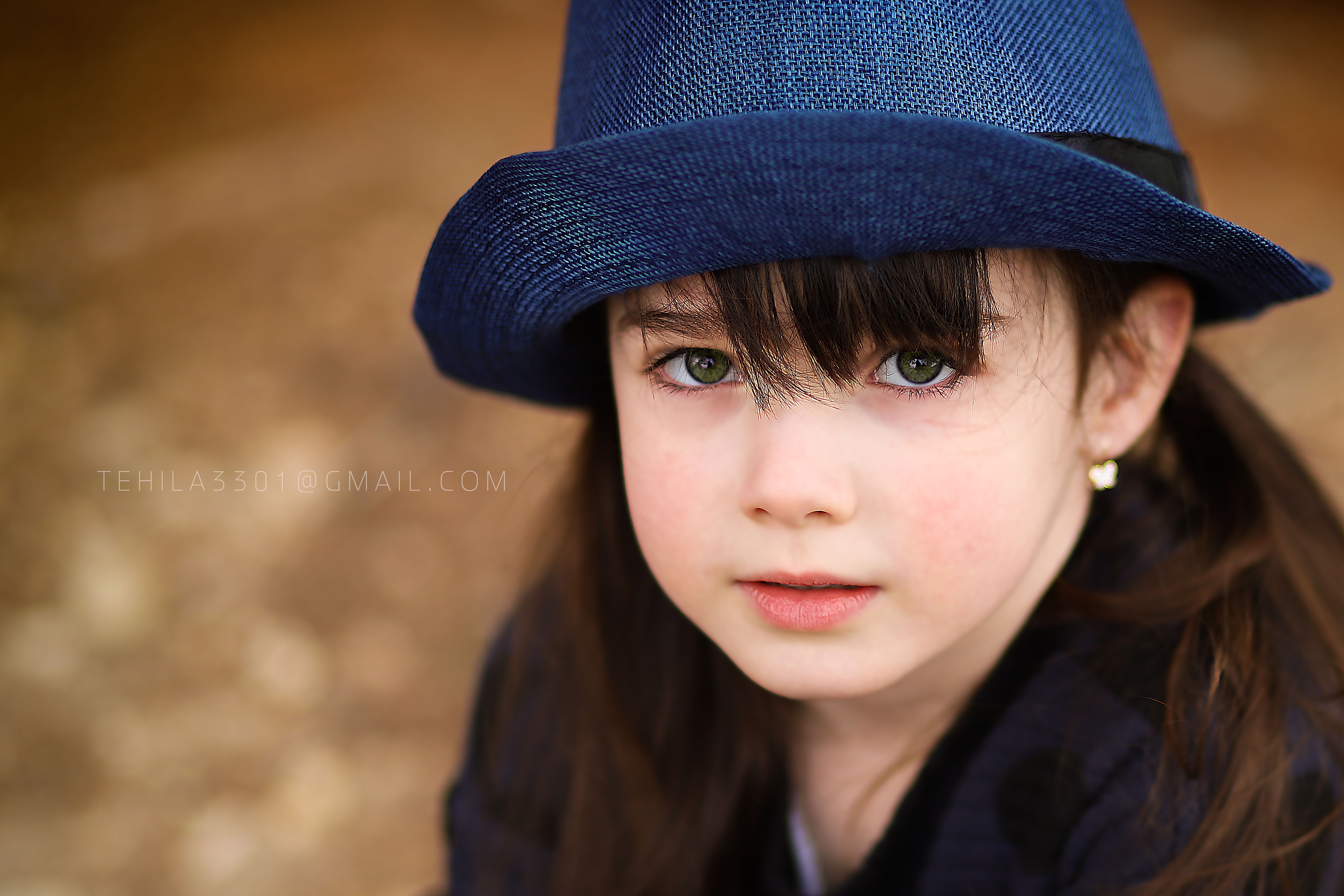 אפרת תקריב.jpg