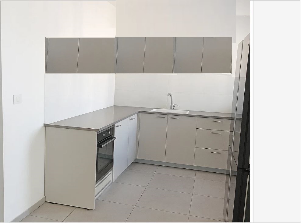 ארונות מטבח עליונים.JPG