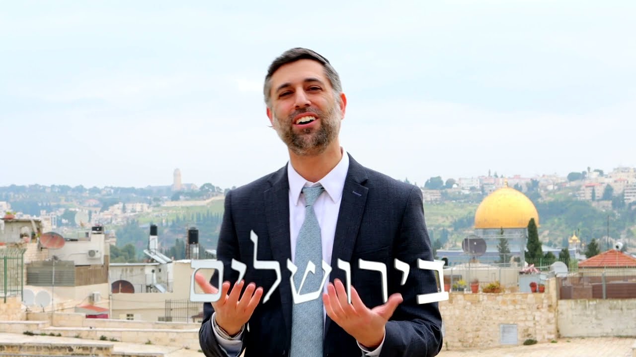 ארי גולדוואג - בירושלים.jpg