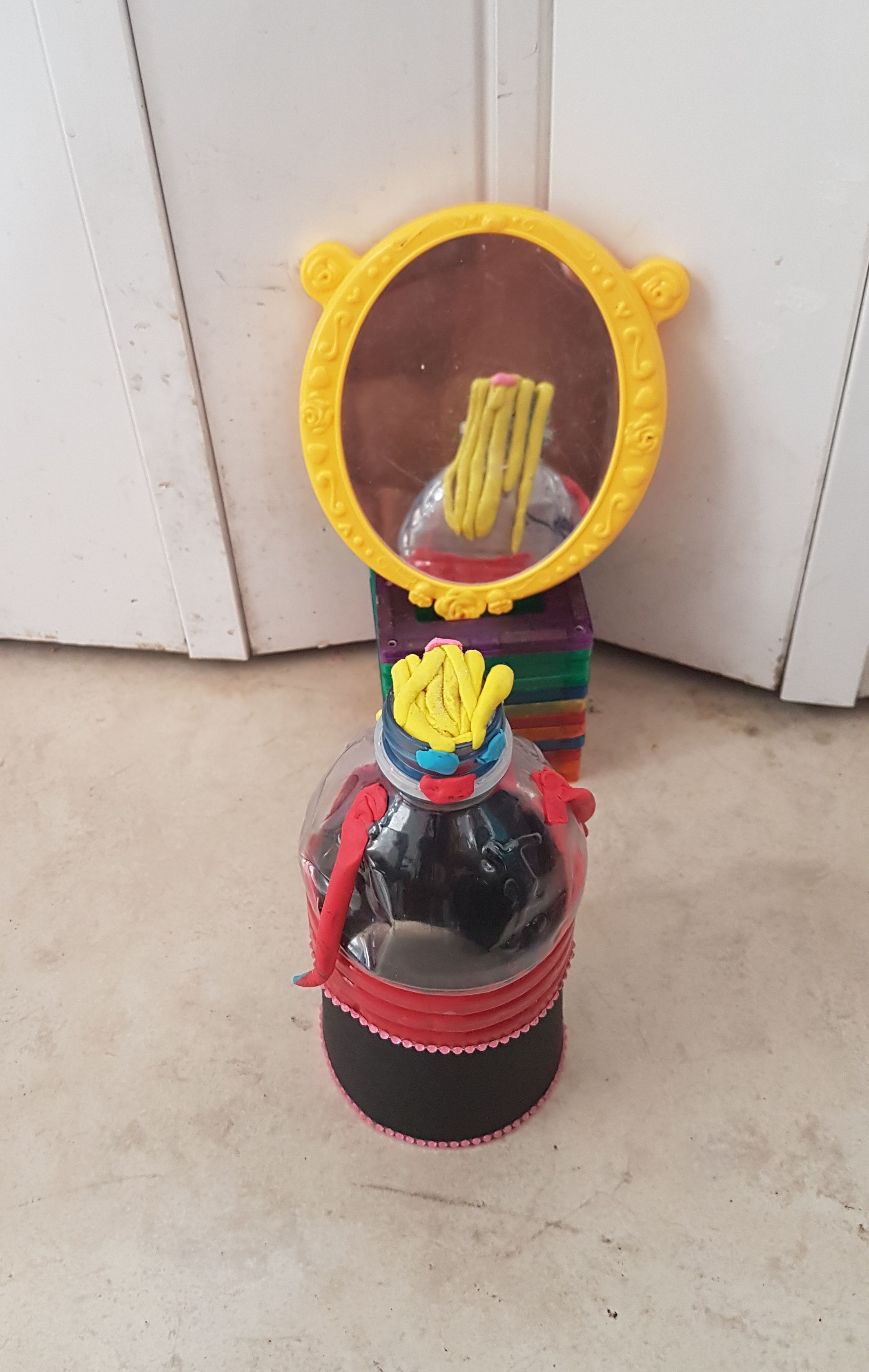 בובה מבקבוק.jpg