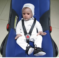 בכיסא בטיחות.JPG