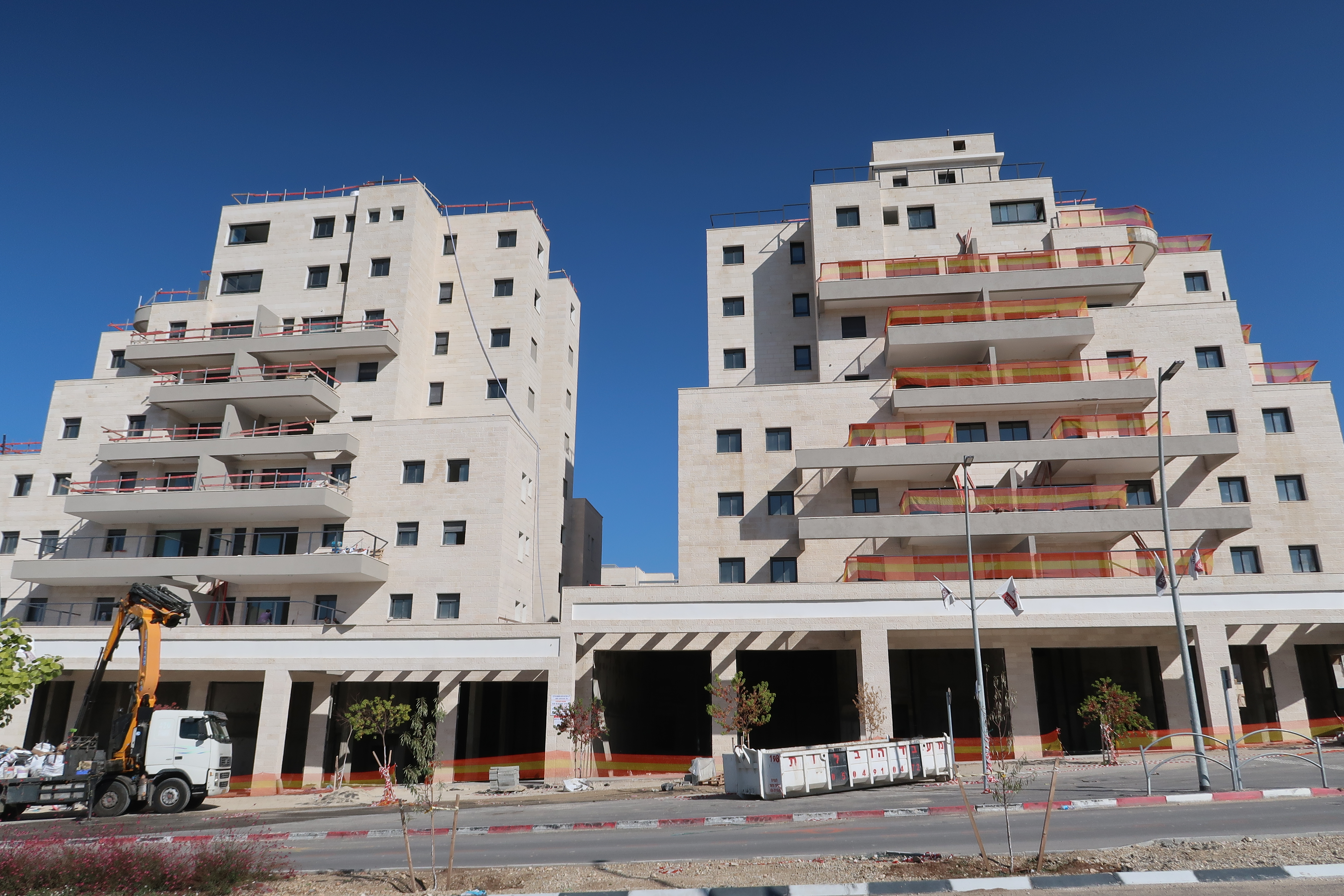 בניינים 5-6.JPG