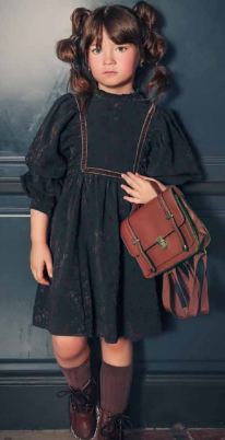 בנים שמלה.JPG