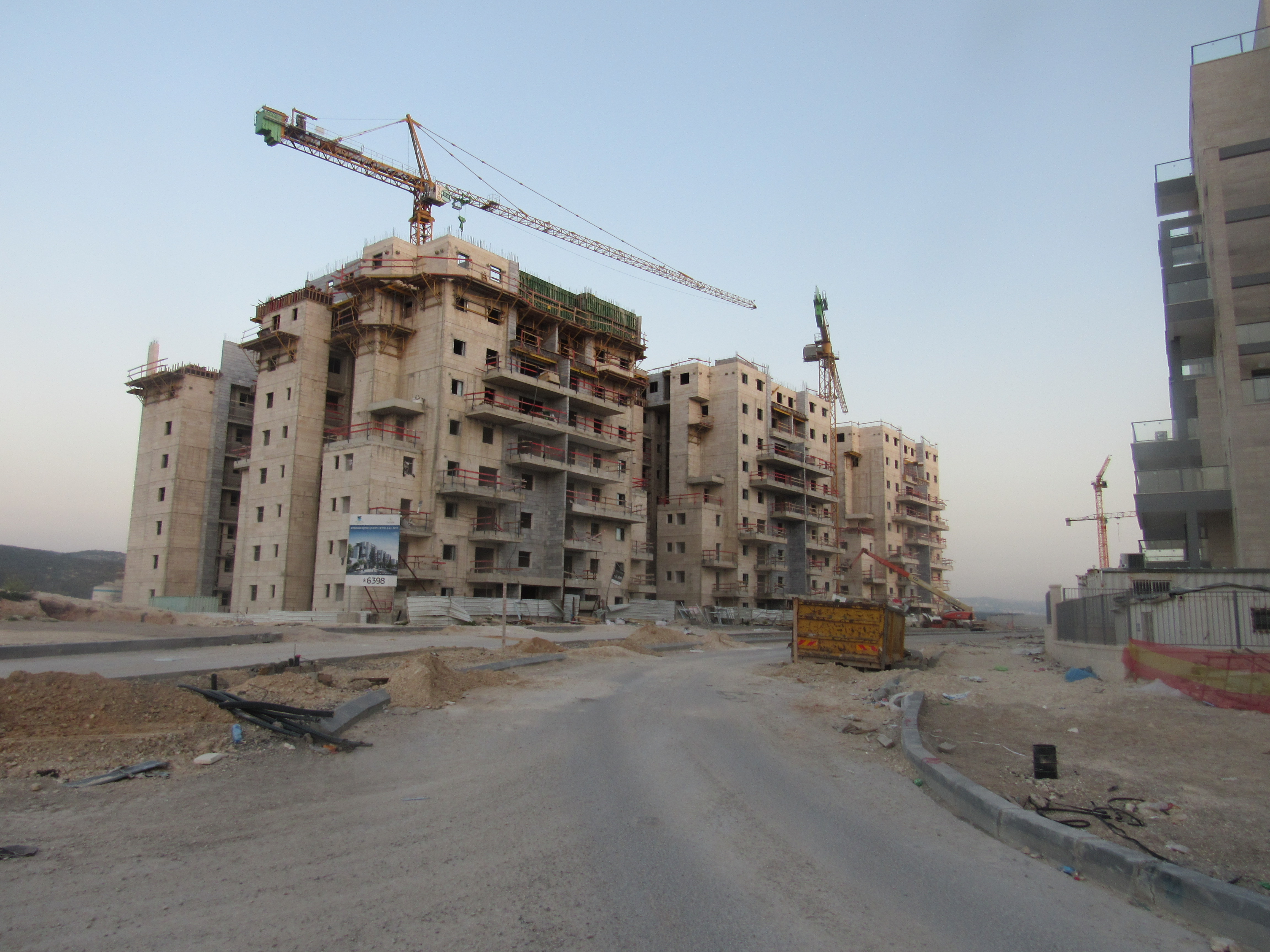 בניני נמדר 490 מלמעלה בנינים 2-4-6 .JPG