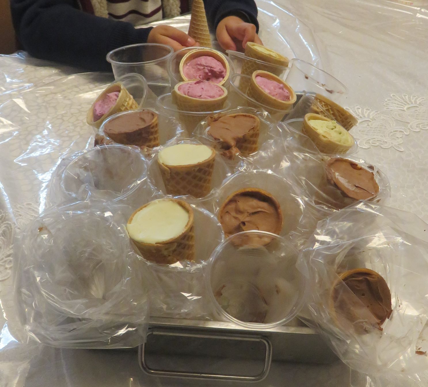 גביעי גלידה.jpg