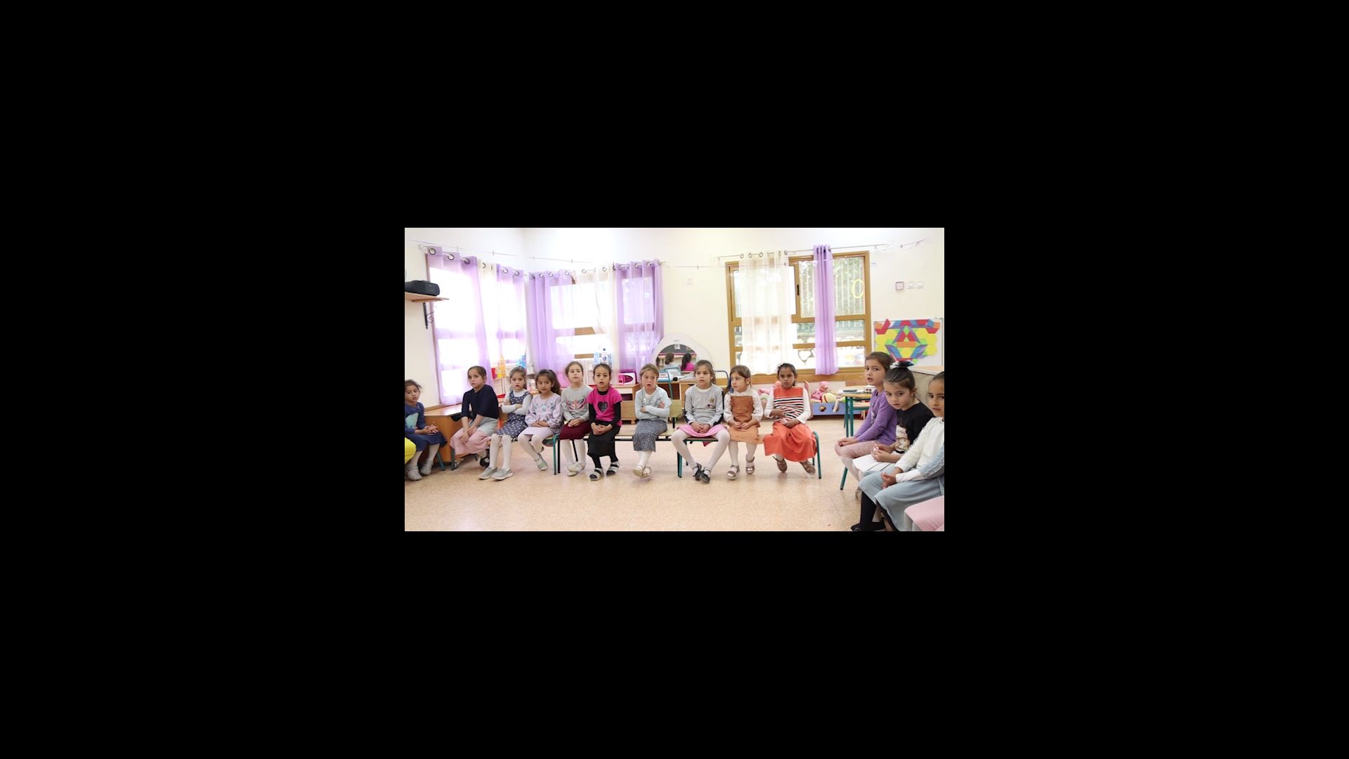 גן סיוון.mp4.00_01_27_02.Still001.jpg