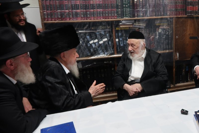 הגר''י ליברמן מנהל הסמינר הישן.jpg