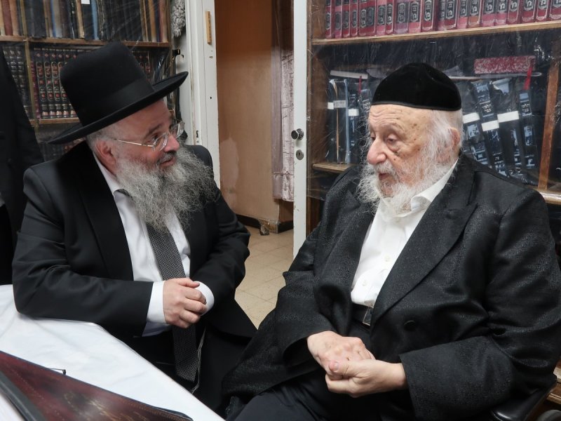 הגרמ''ב זילברברג רב שיכון ה' ב''ב.jpg