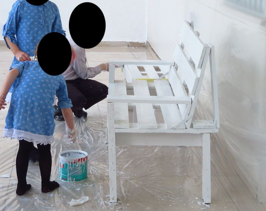 הילדים צובעים.jpg