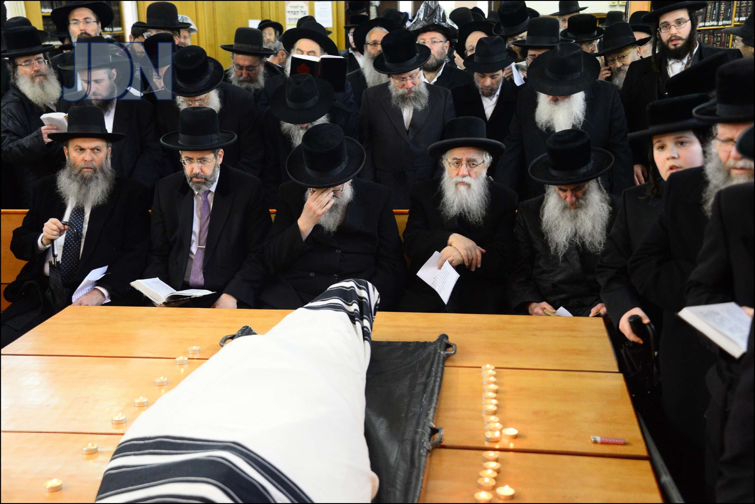 הלויית-הרב-לנדא-זצל-לרר-45.jpg