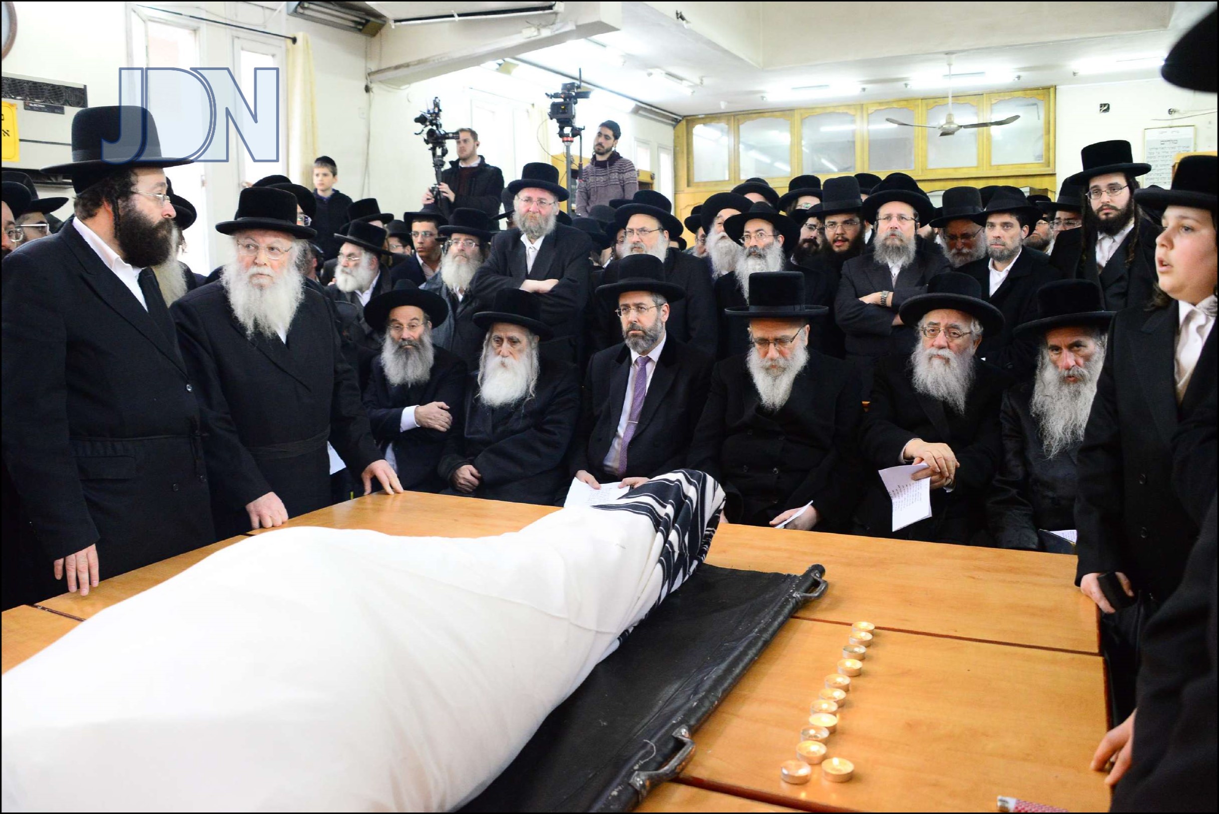 הלויית-הרב-לנדא-זצל-לרר-56.jpg