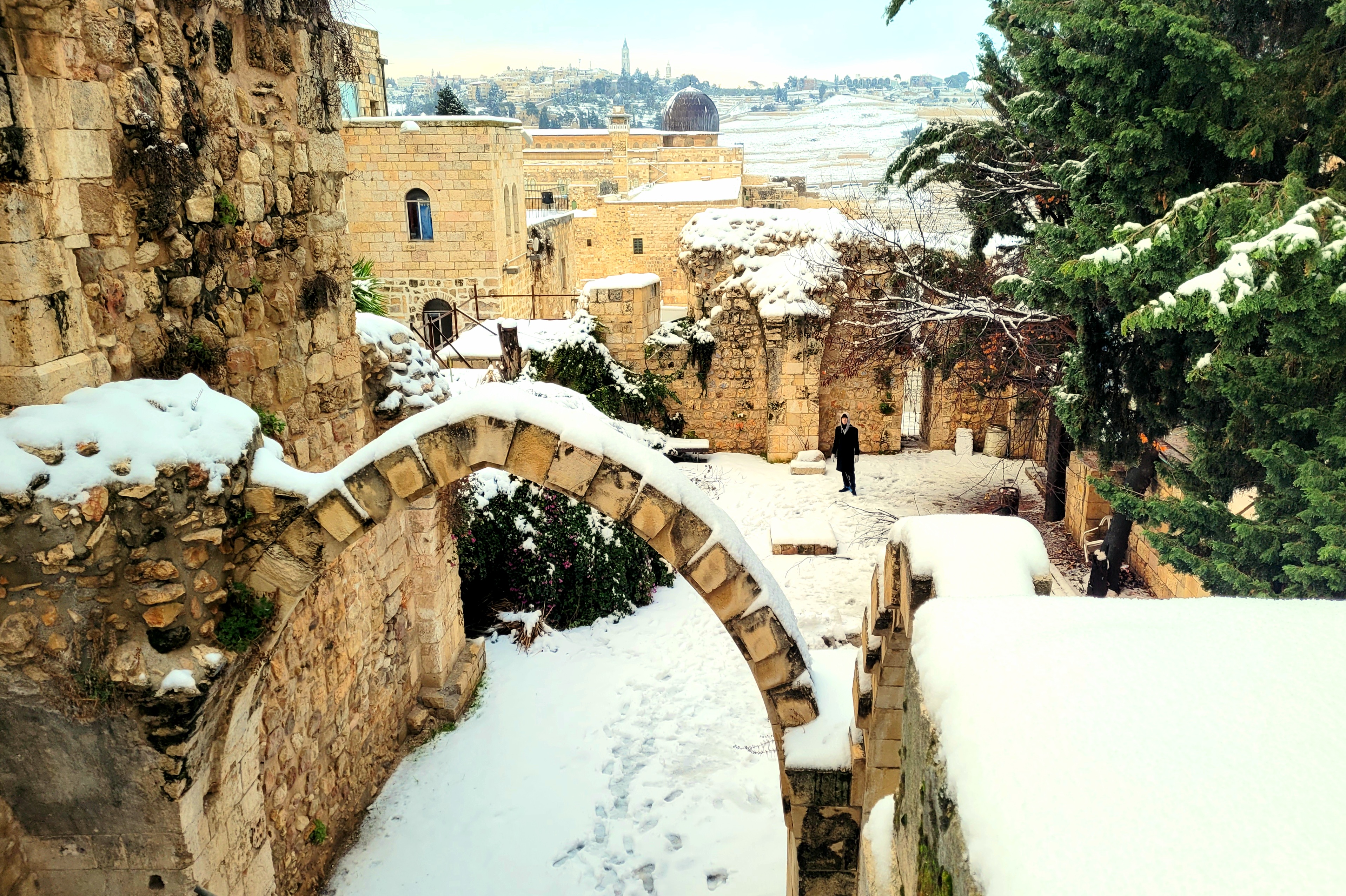 העיר העתיקה בשלג (1).jpg