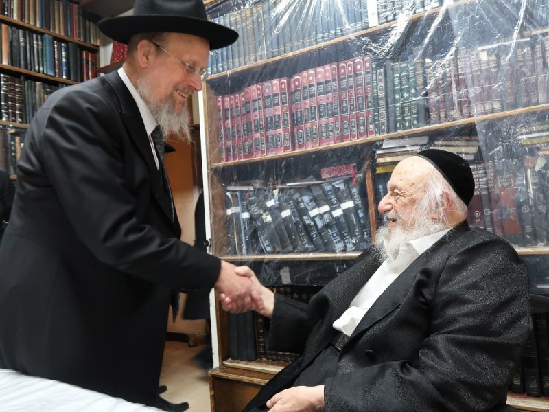 הרב אברהם רובינשטיין.jpg