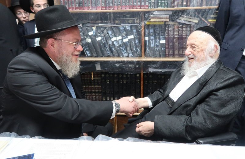 הרב אליאב מילר יו''ר 'לב שומע'.jpg