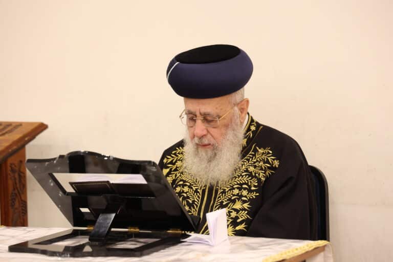 הרב יצחק יוסף.jpg