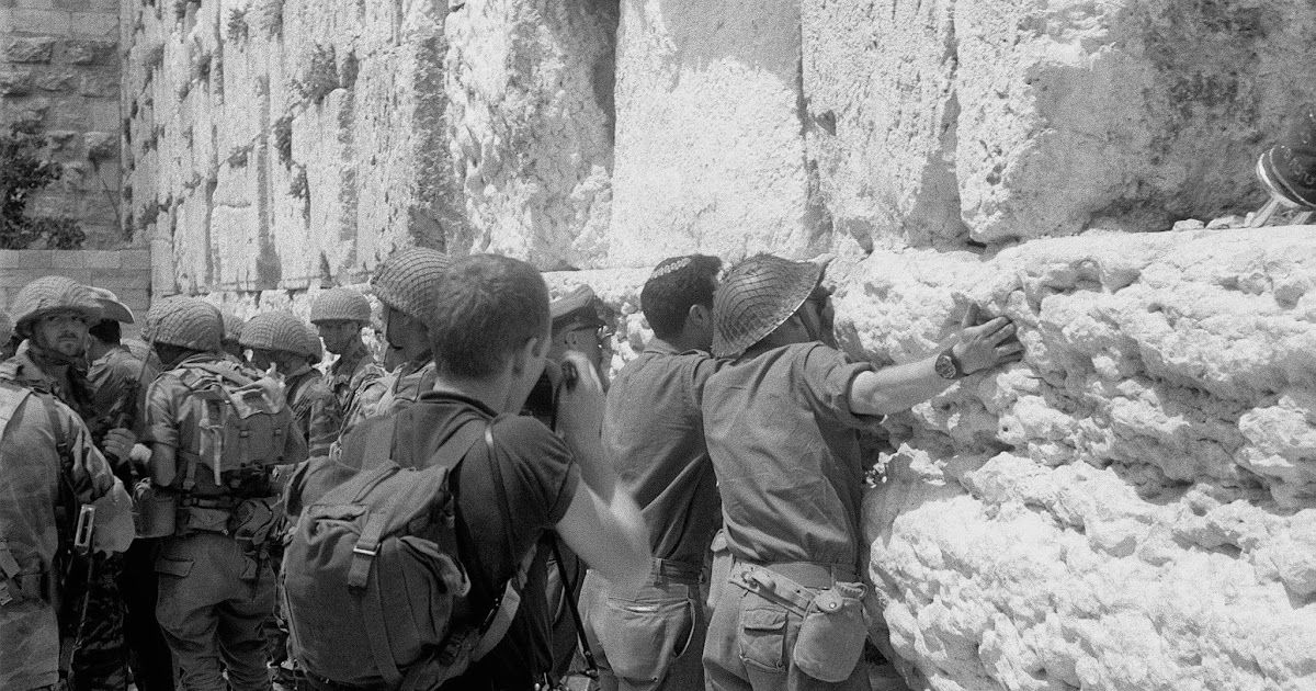 הר הבית בידינו.jpg