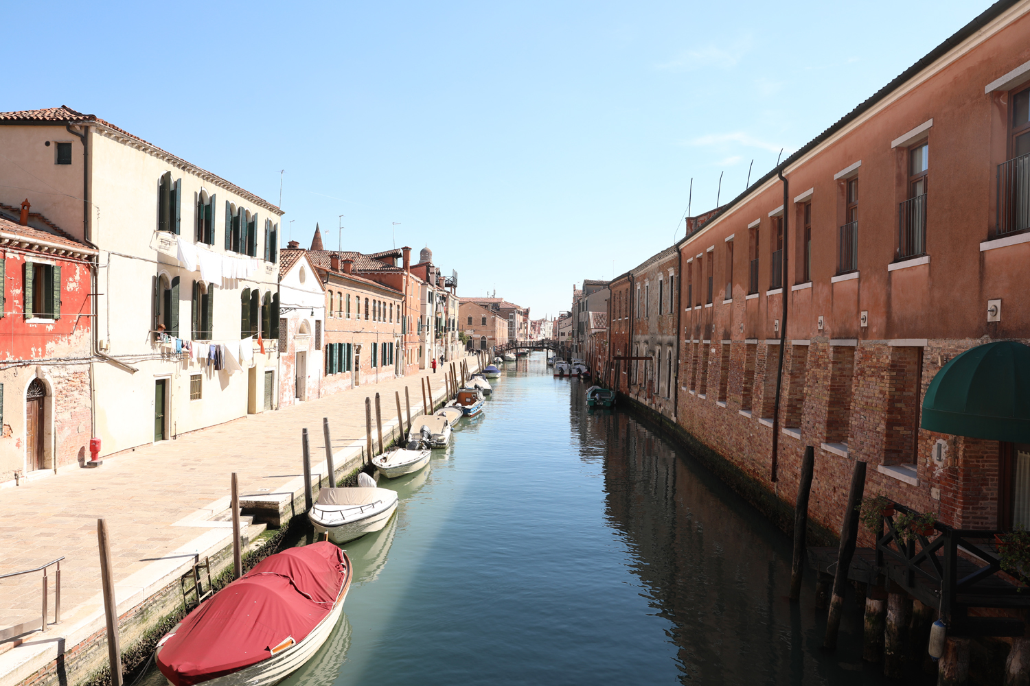 ונציה קטן.jpg