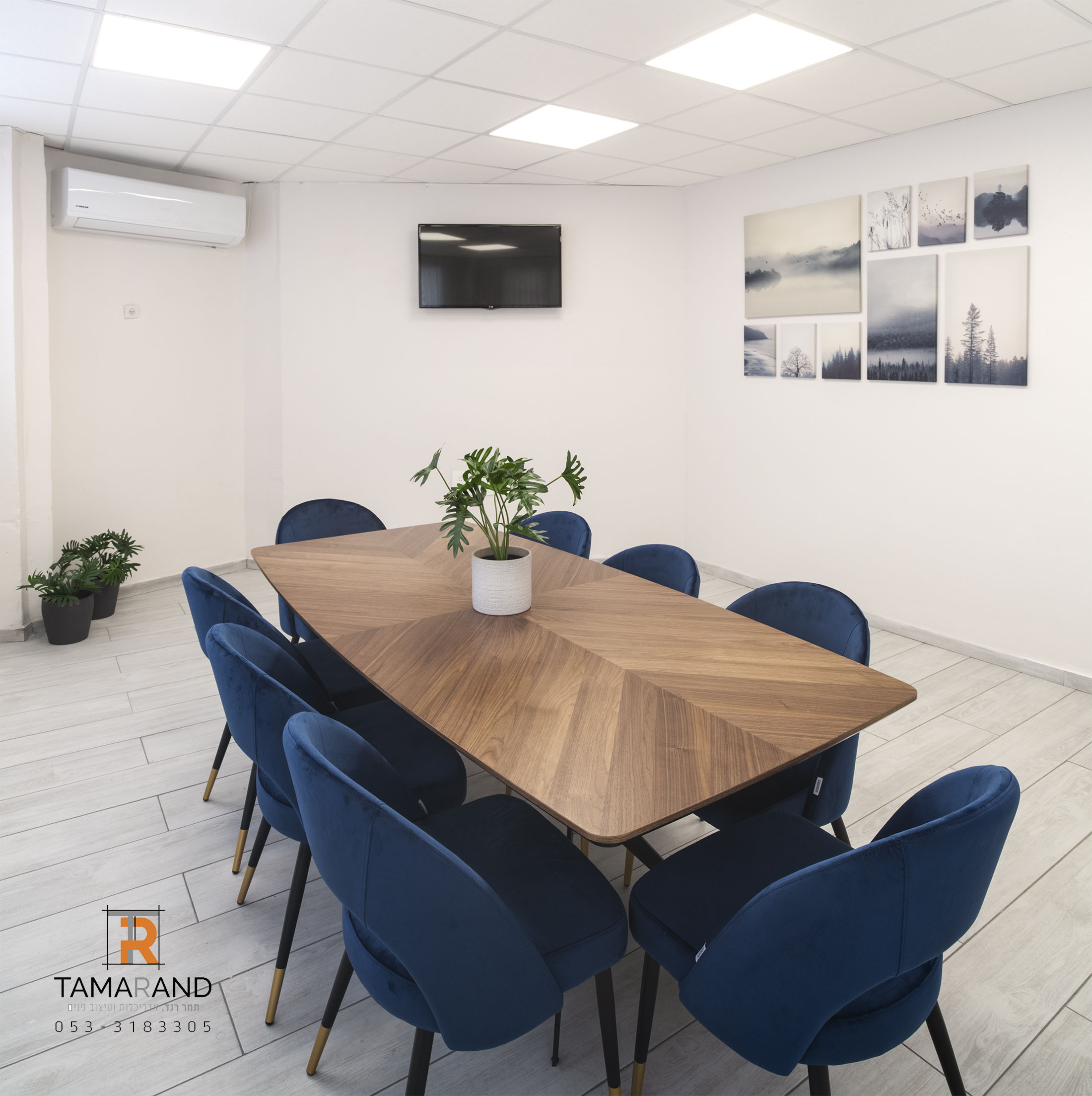 חדר ישיבות ת.jpg