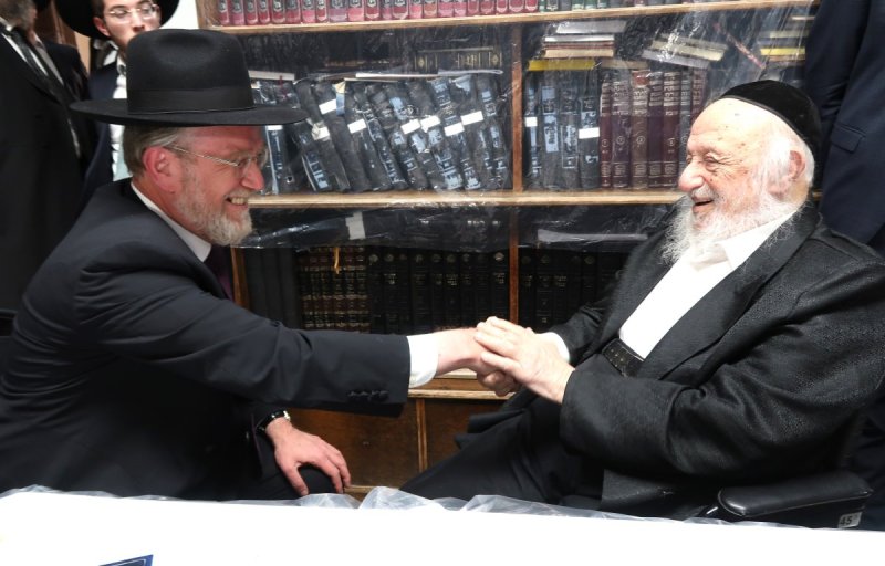 חה''כ הרב יצחק פינדרוס.jpg