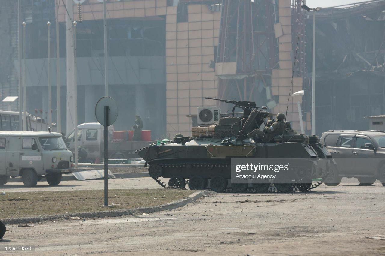 חיילים רוסים במריופול ב.jpg