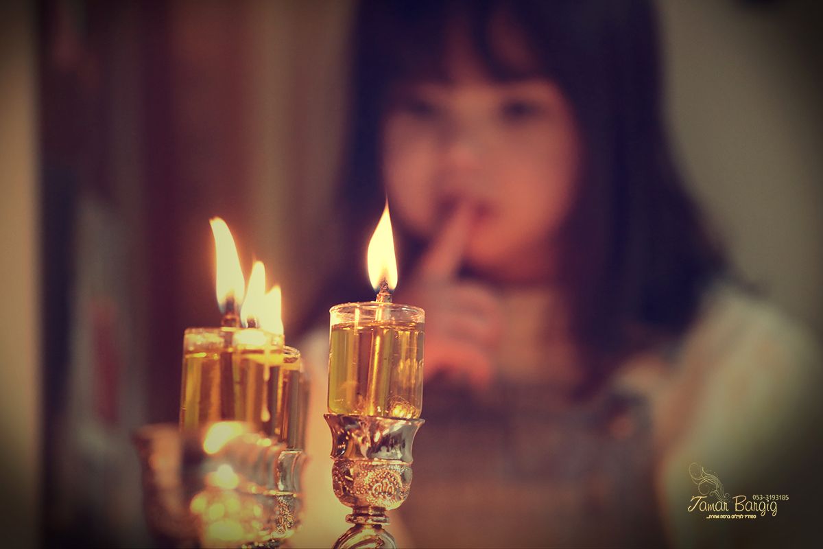 חנוכיה נמוכה.jpg