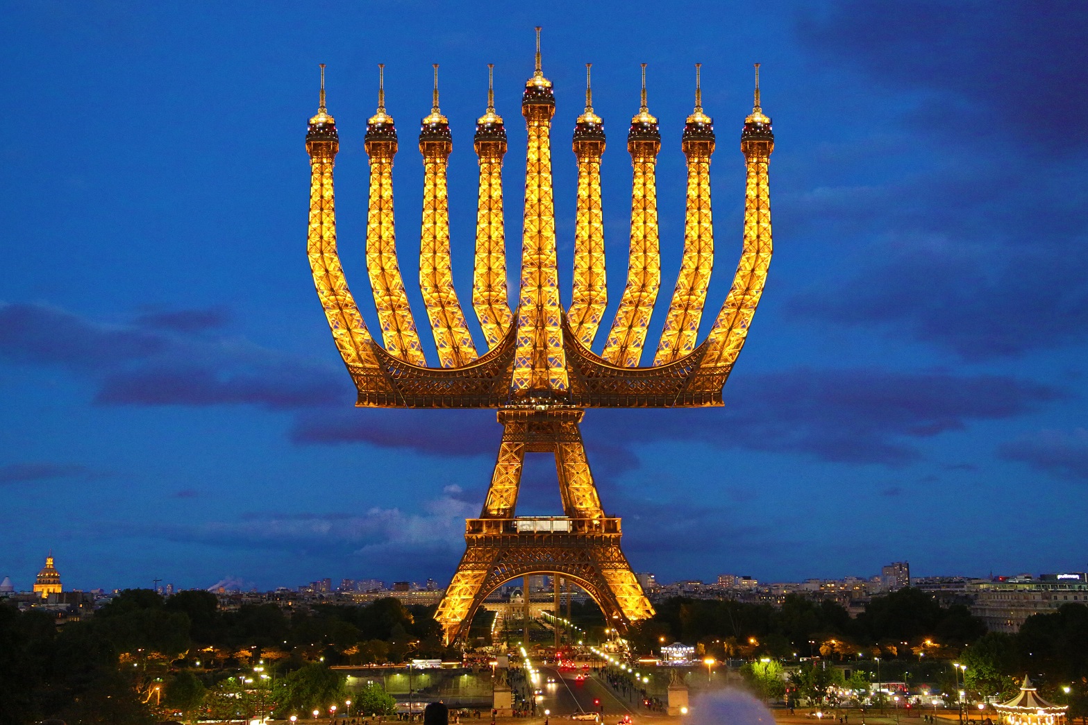 חנוכיית אייפל.jpg