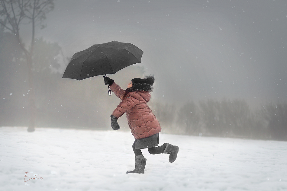 חני מטריה רגל מ.jpg