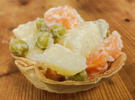 טורטיה וסלט (2) (Mobile).jpeg