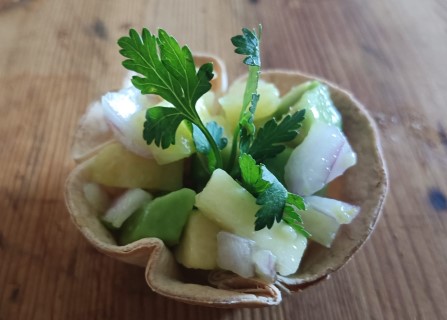 טורטיה וסלט (6) (Mobile).jpeg