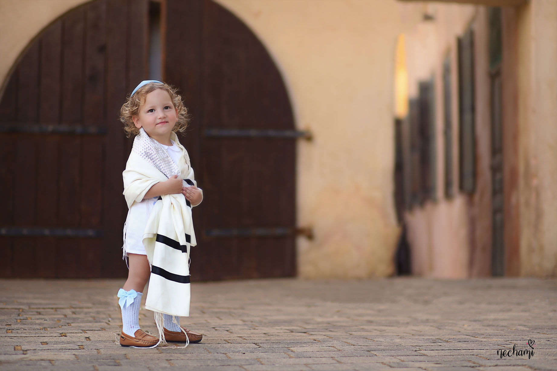 טלית רחוק copy.jpg