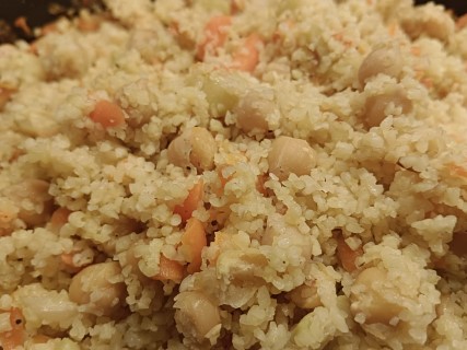 יום חמישי (1) (Mobile).jpeg