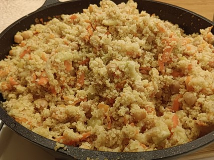 יום חמישי (2) (Mobile).jpeg