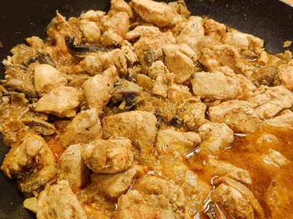 יום חמישי (3) (Mobile).jpeg