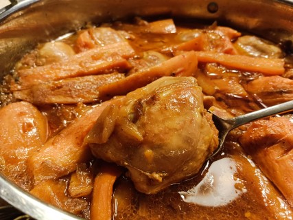 יום חמישי (5) (Mobile).jpeg