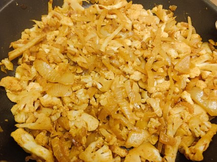 יום חמישי (7) (Mobile).jpeg