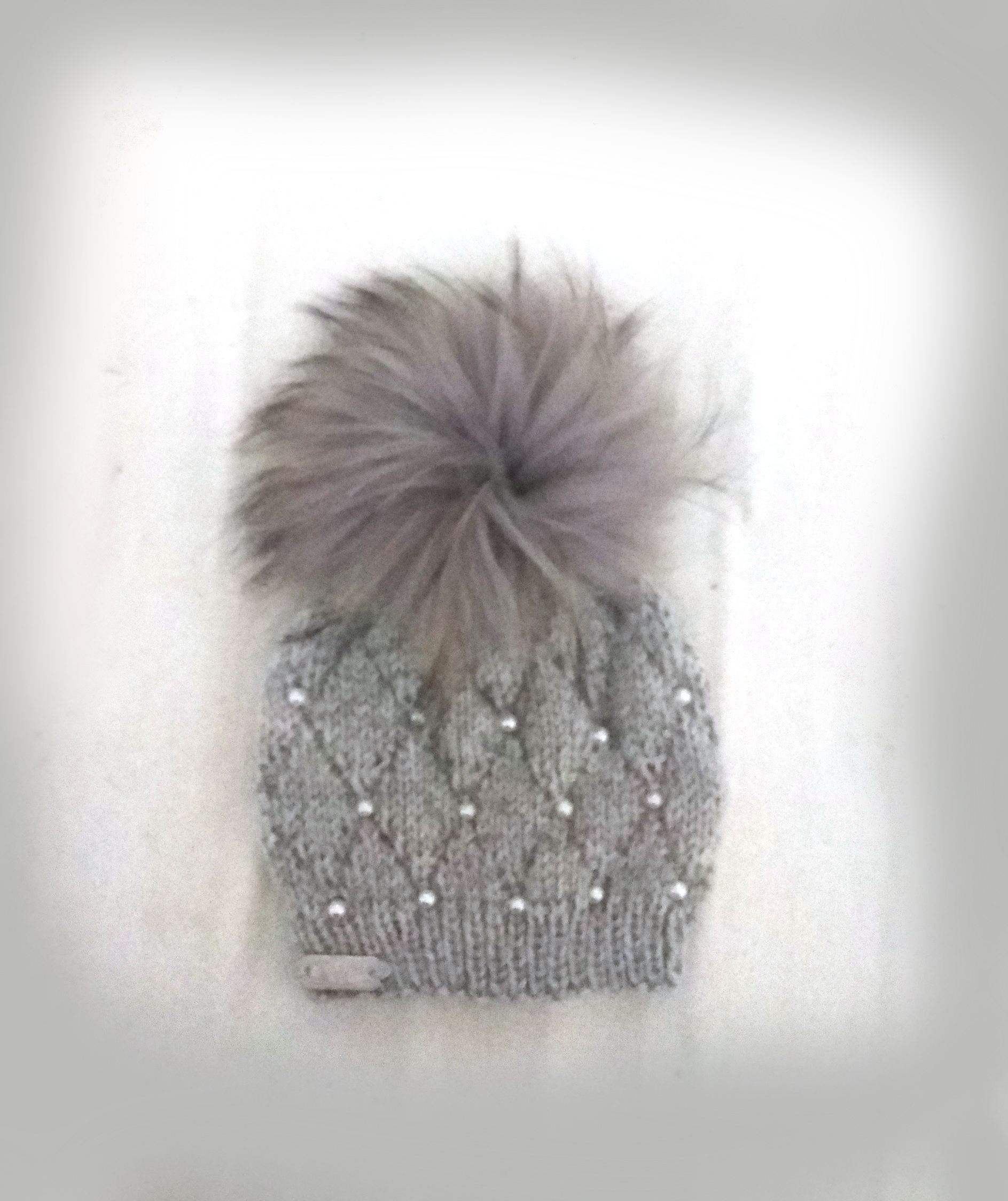 כובע מעוינים פנינים.jpg