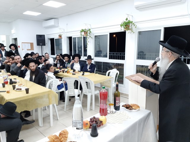 כולל תא שמע (2) (Small).jpg