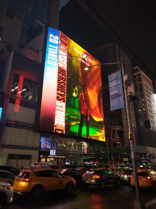 כיכר (3) (Phone).jpg