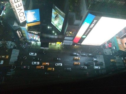 כיכר (6) (Phone).jpg