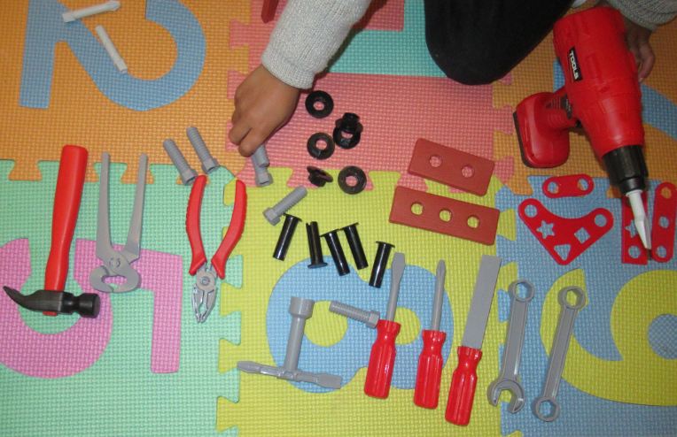 כלי עבודה.JPG