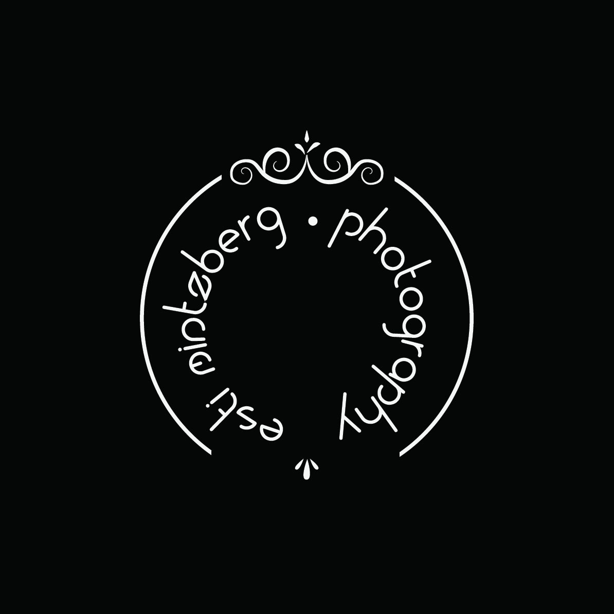 לוגו אסתי-01.jpg