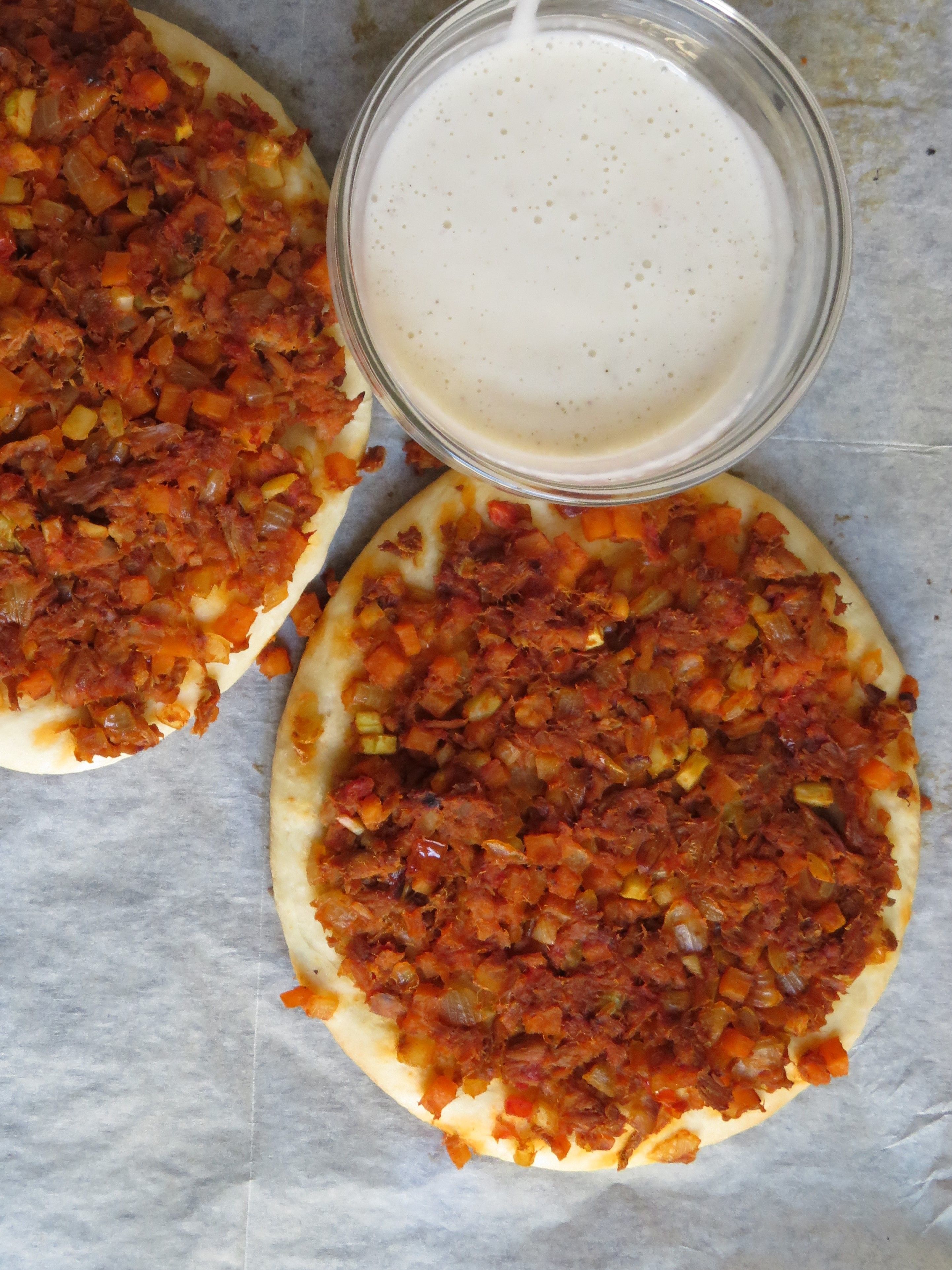 לחמעגון לצו טונה.jpg