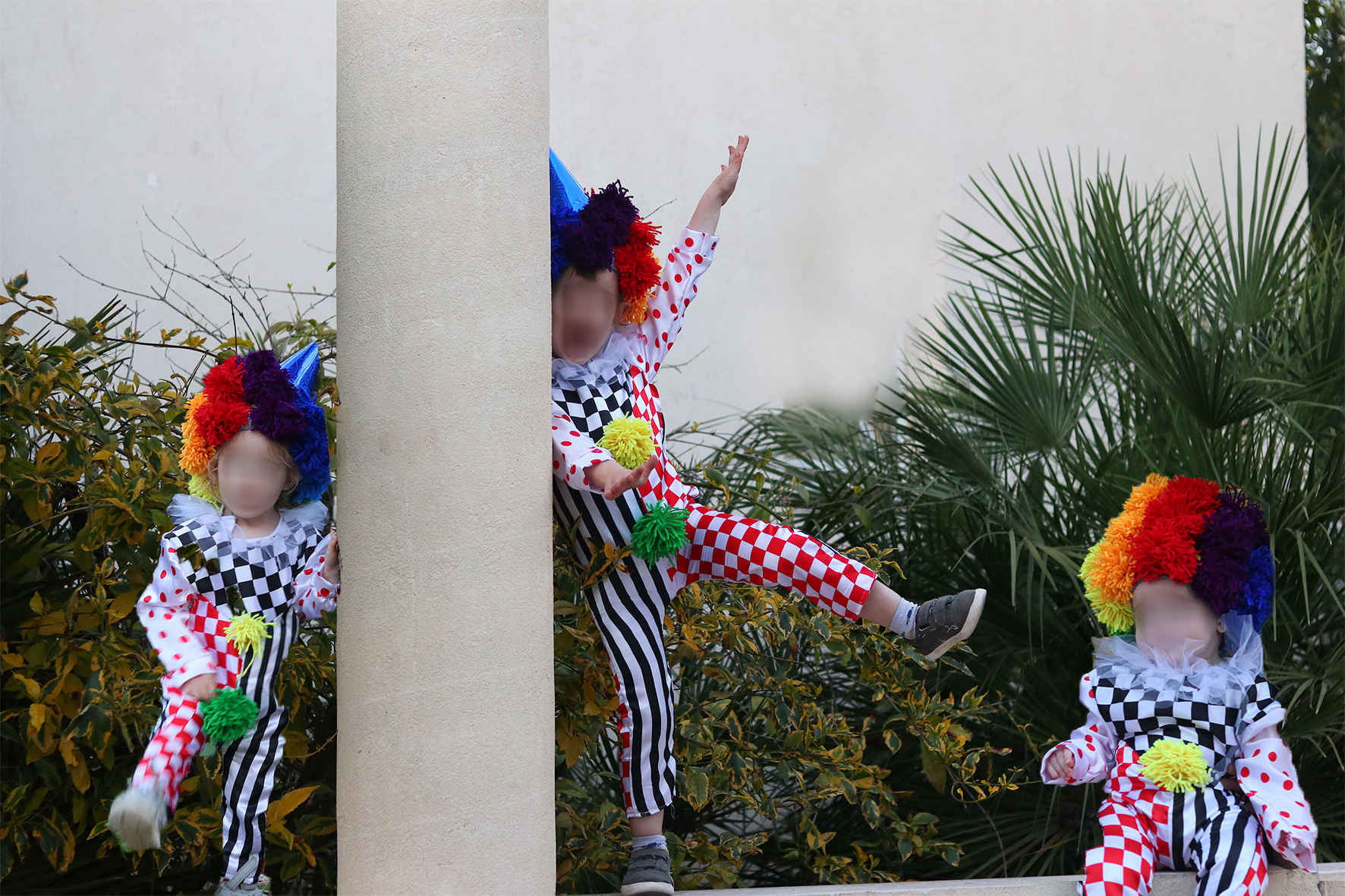 ליצנים לפרוג.jpg